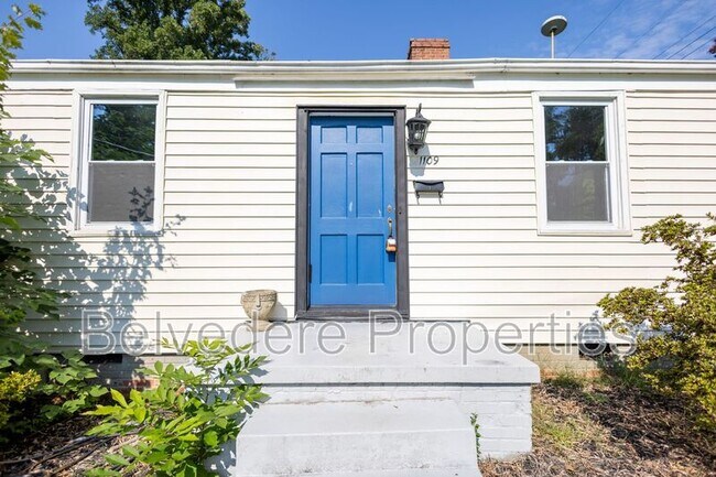 Building Photo - 1109 Cleburne St
