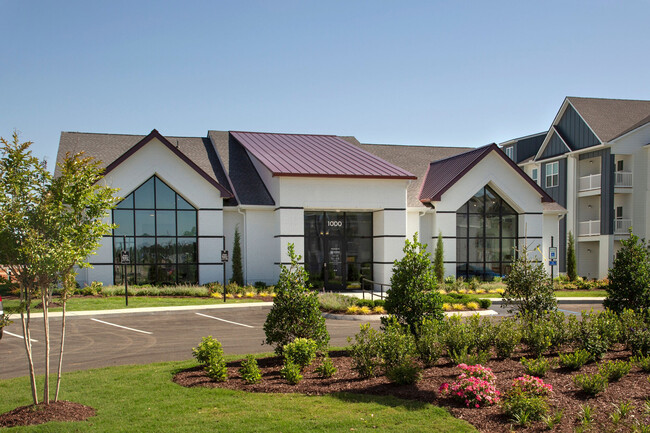 Building Photo - Hathaway at Kingsley Place