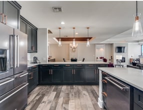 Building Photo - 1505 Elm St