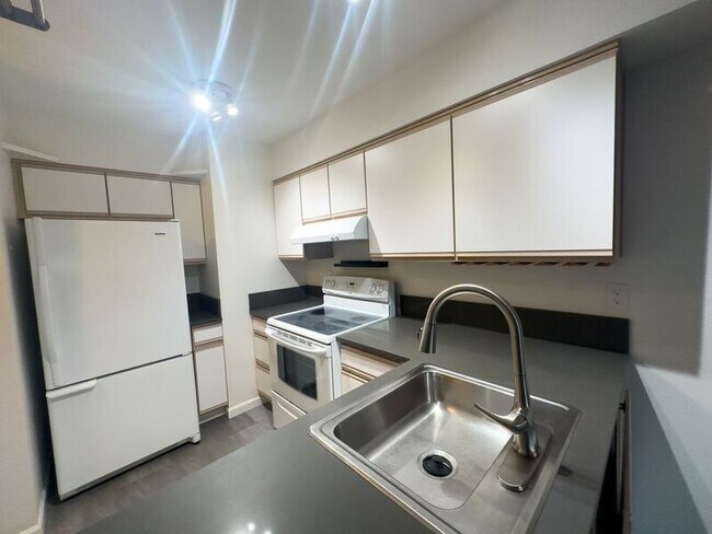 Foto del edificio - 3473 SW Barbur Blvd
