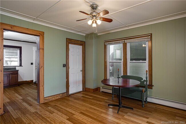 Foto del edificio - 514 Glenbrook Rd