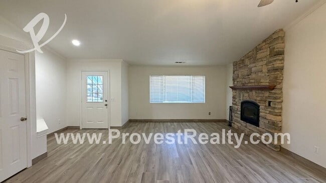 Building Photo - 13675 Ruby Cir