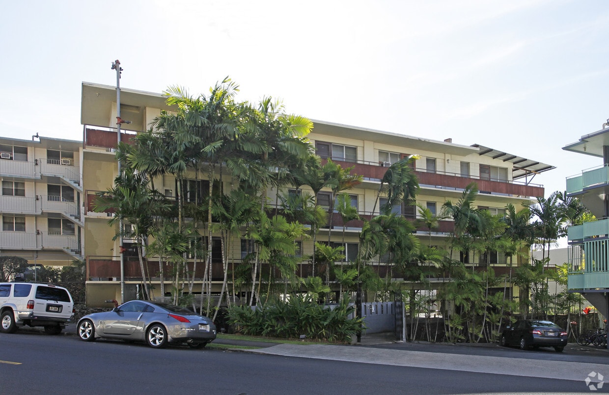 Primary Photo - 1475 Thurston Ave