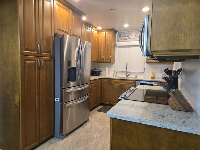 Foto del edificio - 14255 Rosemary Ln