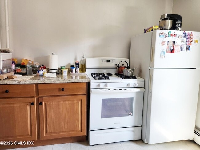 Building Photo - 18 Harold Ave