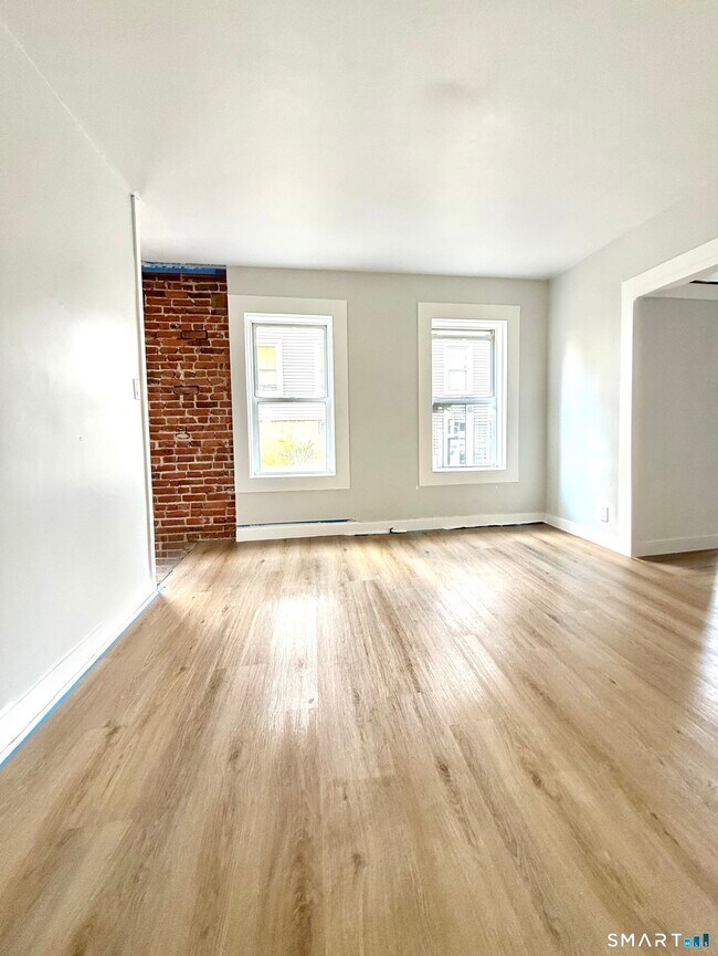Foto del edificio - 189 Daly Ave
