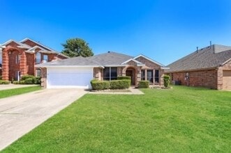 Building Photo - 2100 Cantura Dr