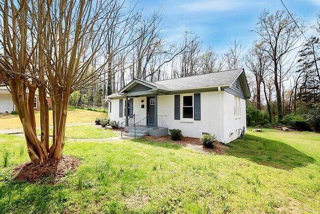 Building Photo - 600 Dobson Dr