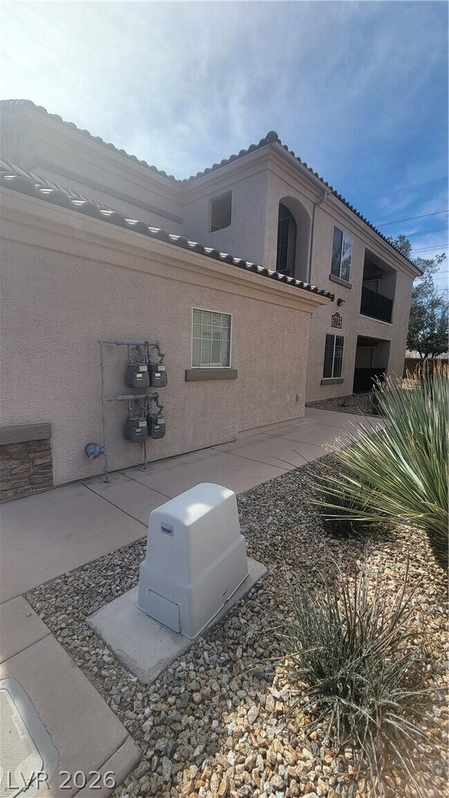 Foto del edificio - 6725 Abruzzi Dr