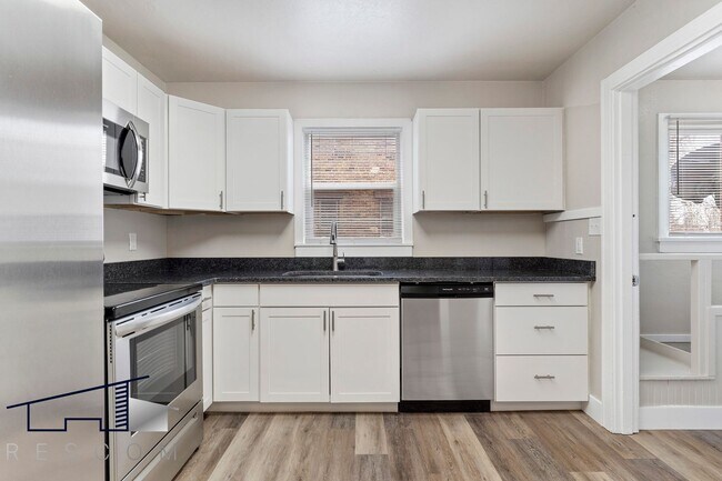 Building Photo - 2705 Polk Ave