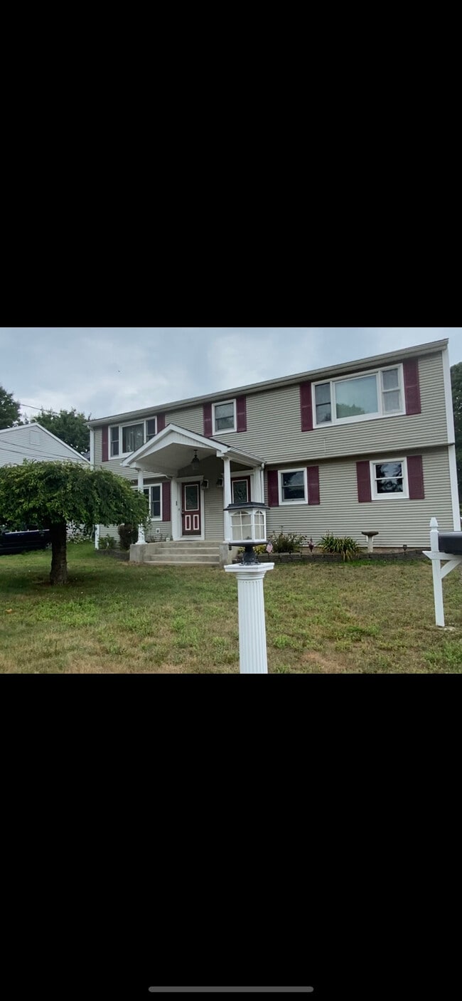 3 family home, 1st floor unit - 55 6th St