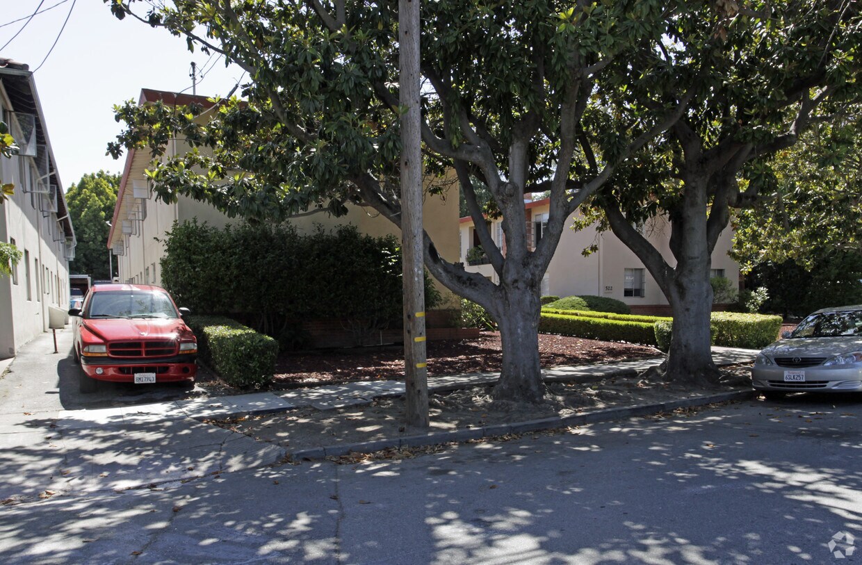 Building Photo - 522 Chestnut St