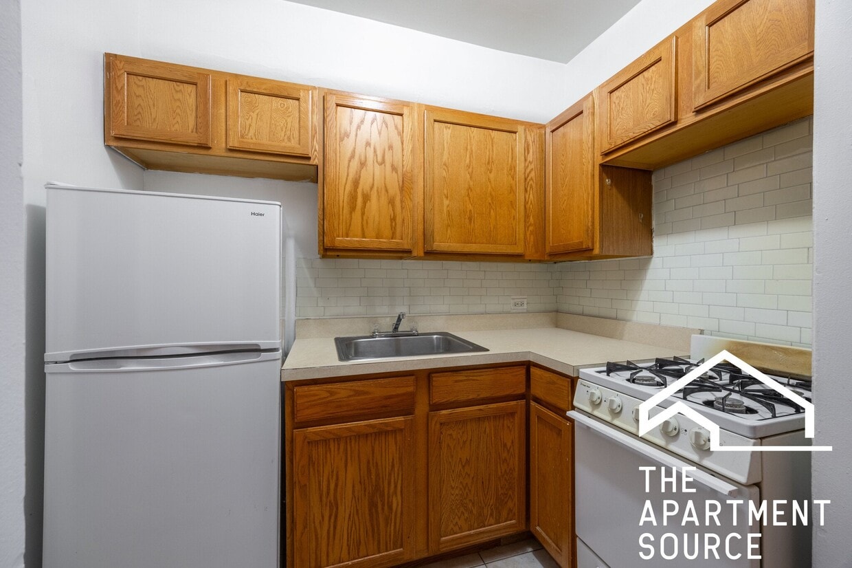 Photo - 1164 N Dearborn St (Chicago, IL)
