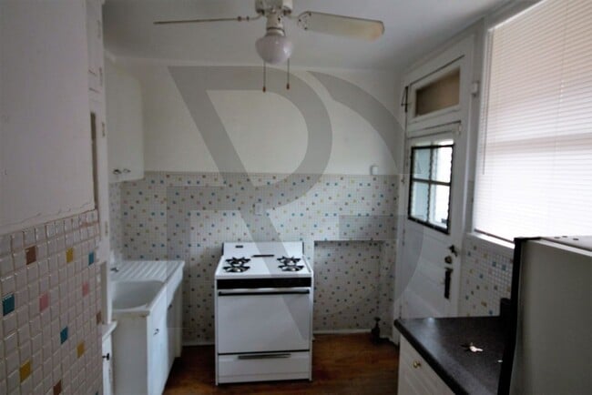 Building Photo - 3709 N Hoyne Ave