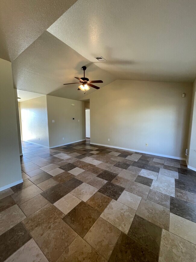Foto del edificio - 9395 Sprucewood