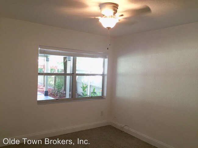 Foto del edificio - 2710 E Winter Park Rd