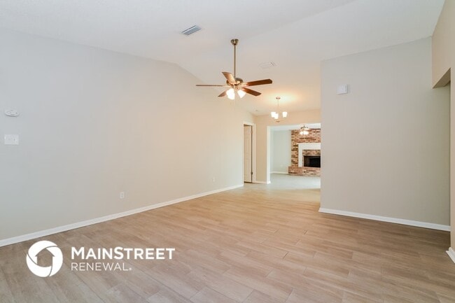 Building Photo - 8734 Brackenwood Dr