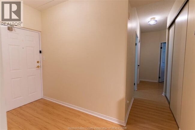 Building Photo - 1885 Normandy St