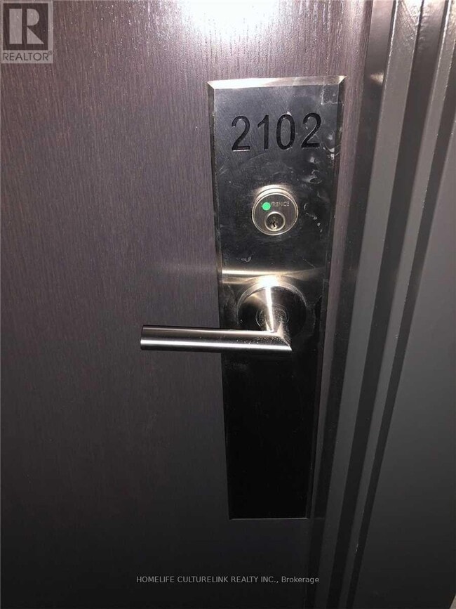 Building Photo - 219 Dundas St E