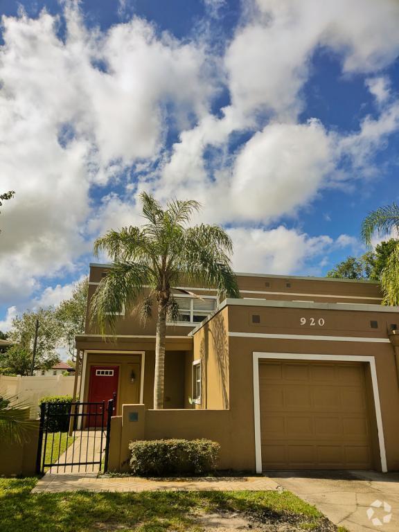 Building Photo - 920 Aragon Ave