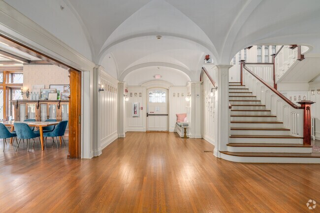 Foto del vestíbulo - College Club Apartments