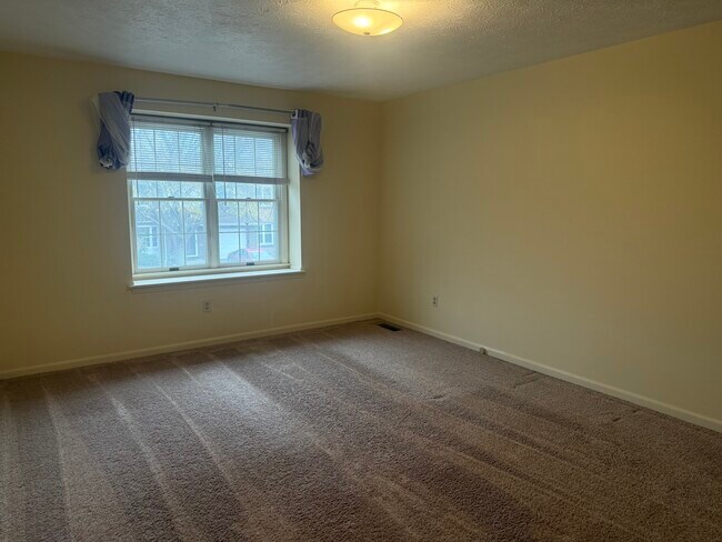 Foto del edificio - 55 Frenchwoods Cir