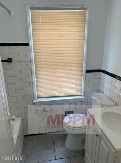 Building Photo - 2 br, 1 bath House - 9921 Mansfield St