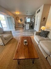 Building Photo - 105 1st St