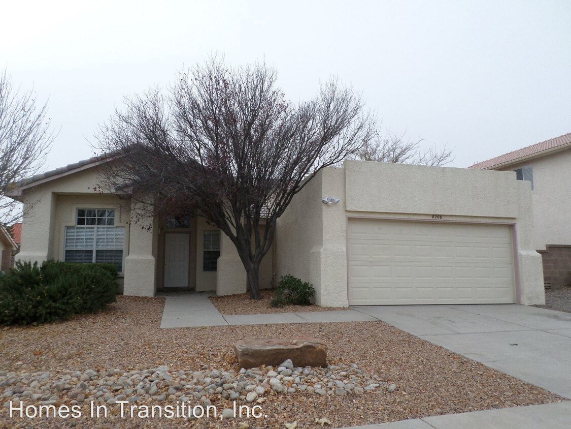 Primary Photo - 8206 Camino Paisano NW
