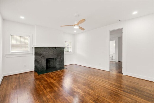 Foto del edificio - 255 Connecticut Ave NE