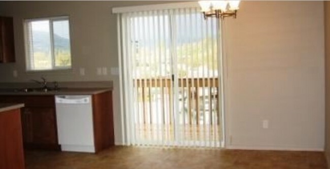 Foto del edificio - 445 NE West Ave