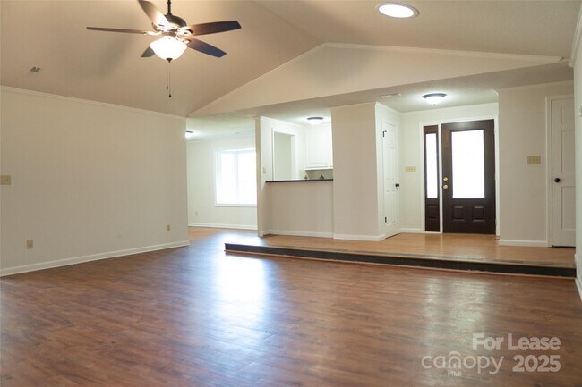 Foto del edificio - 500 Kirby Ln