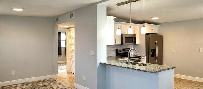 Foto del edificio - 9215 Starkey Rd