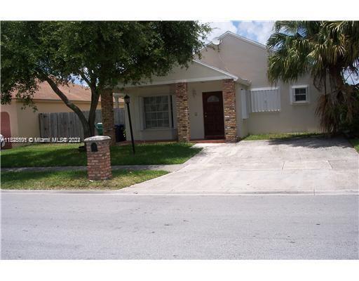 Foto del edificio - 15285 SW 143rd Ave