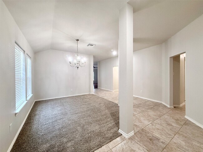 Building Photo - 12404 Shady Brook Dr