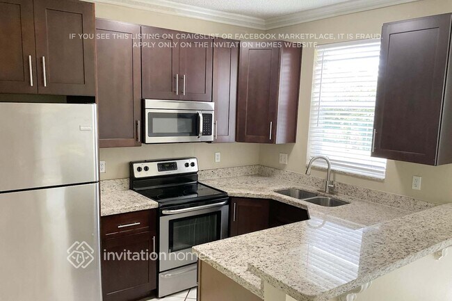 Foto del edificio - 669 NW 151st Ave