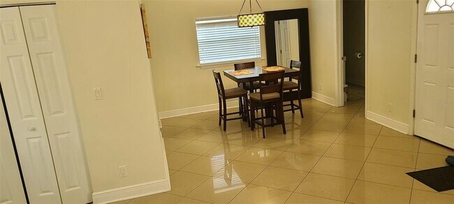 Foto del edificio - 807 Turner St