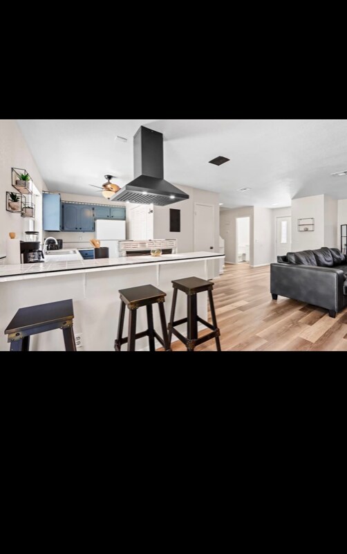 Building Photo - 10407 Ashwood Dr