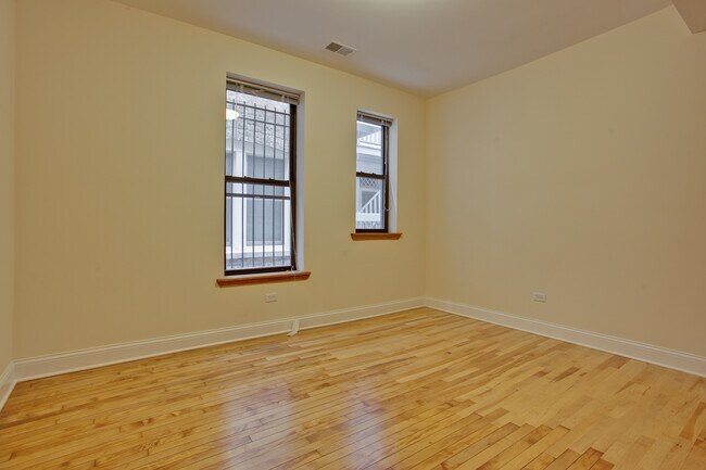 Foto del edificio - 5419 S Hyde Park Blvd