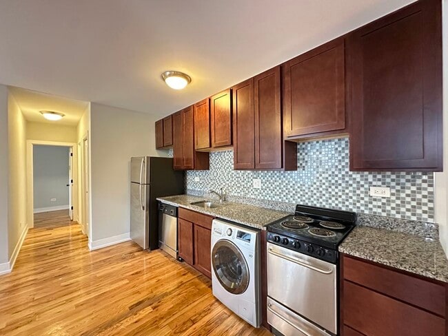 Building Photo - 512 W Arlington Pl