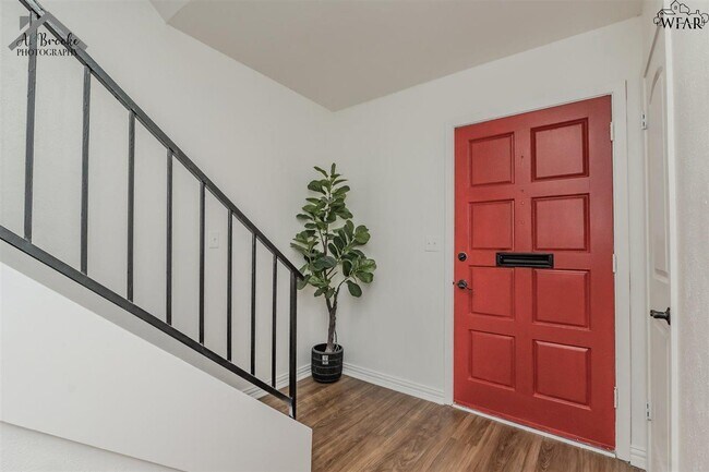 Foto del edificio - 3032 Barrywood Dr