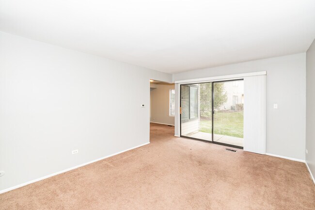 Building Photo - 1337 Kingsbury Dr
