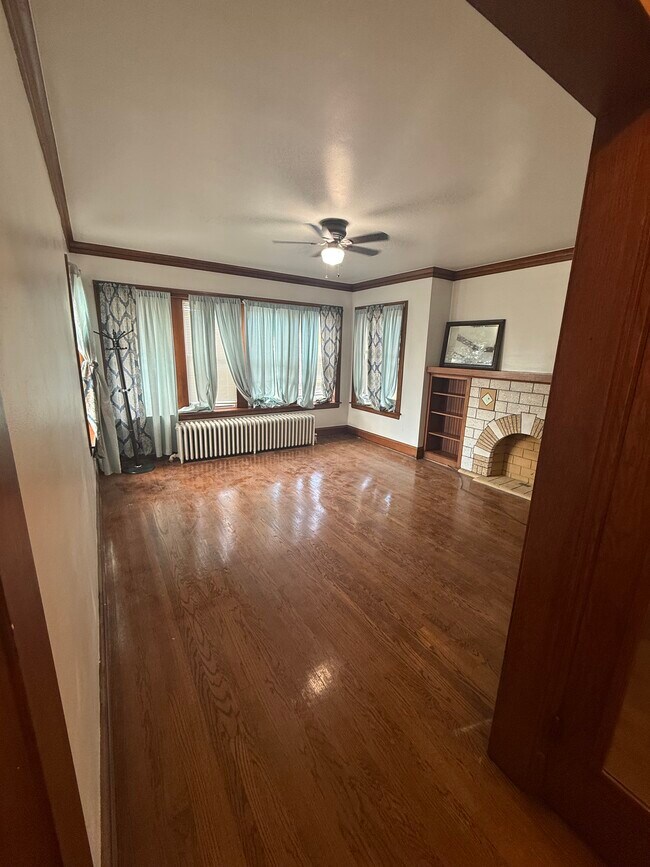 Foto del edificio - 5115 W Schubert Ave