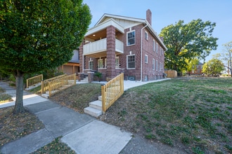 Building Photo - 605-607-607 S Champion Ave