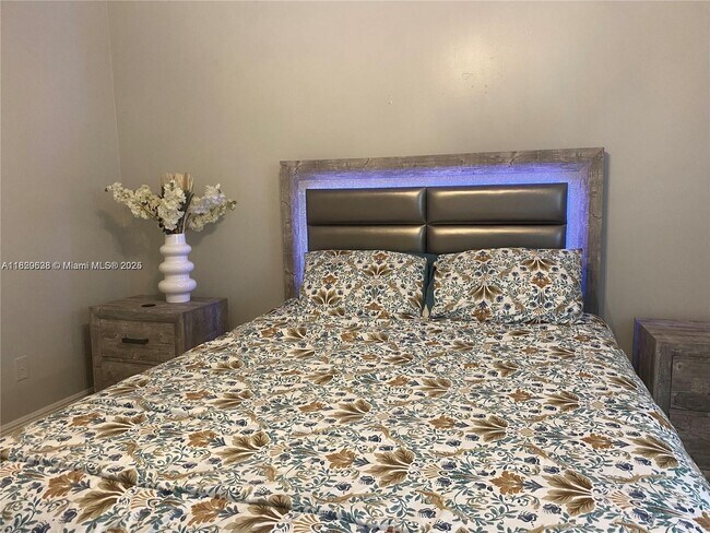 Foto del edificio - 3500 NW 32nd Ct