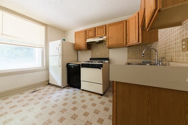 Foto del edificio - 385 Woodruff St