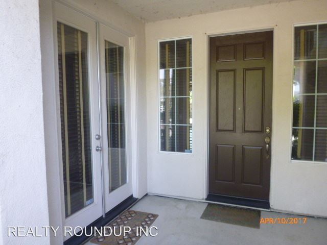 Foto del edificio - 9685 Sutton Pointe Ct