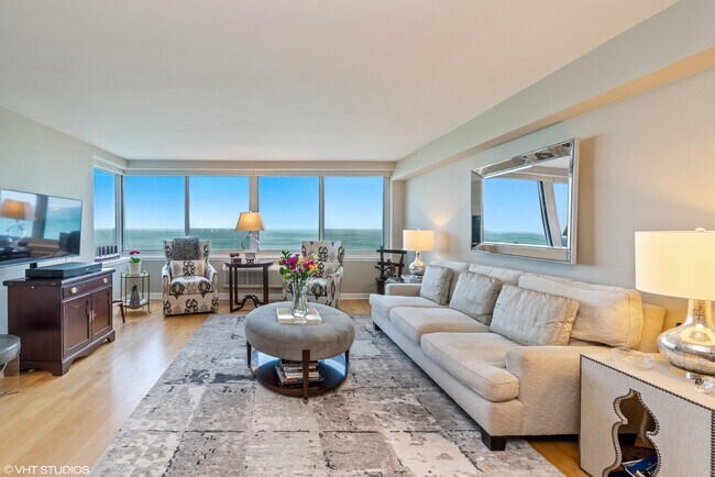 Building Photo - 1440 N Lake Shore Dr