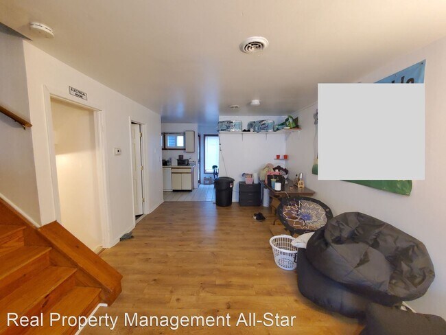 Building Photo - 2 br, 2.5 bath House - 24 Courtlandt Street