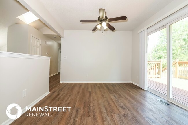 Building Photo - 118 NE 109th St